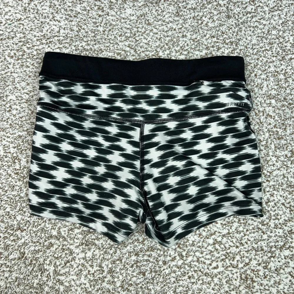 Nike Shorts Womens Small Black Dri-FIT 3